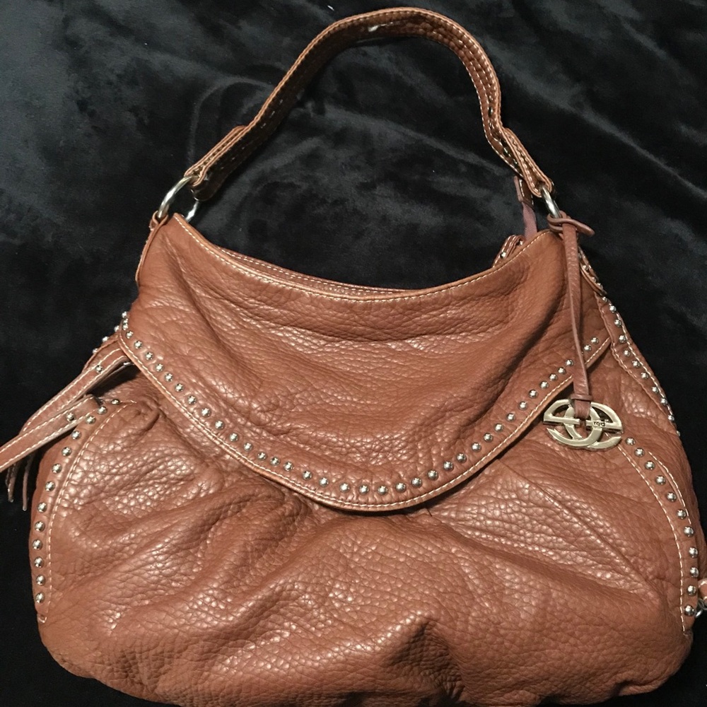 purse w/ a lot of storage!! (used)